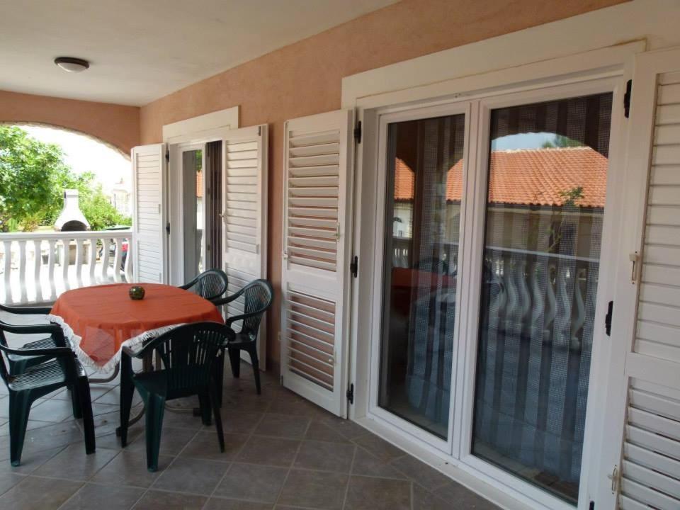 Apartmani Ivanic Вир Екстериор снимка