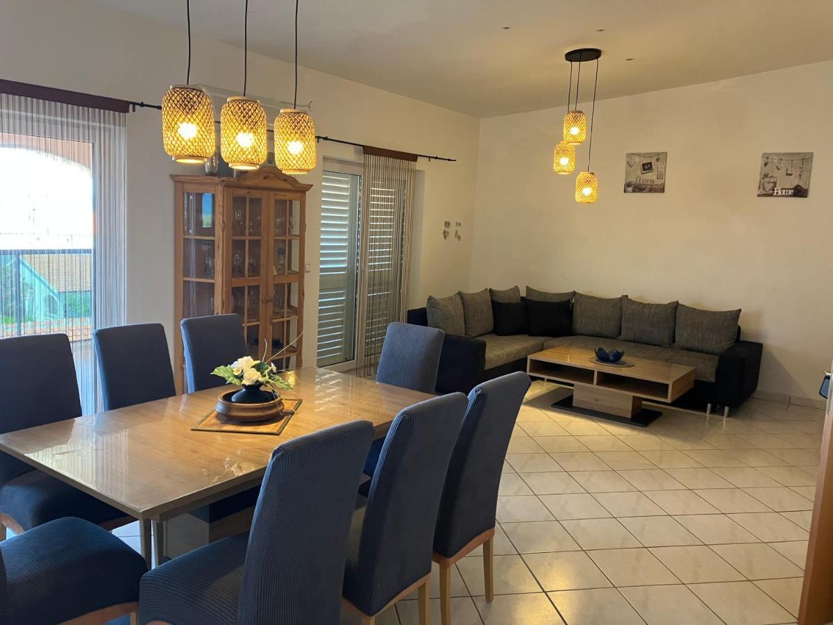 Apartmani Ivanic Вир Екстериор снимка